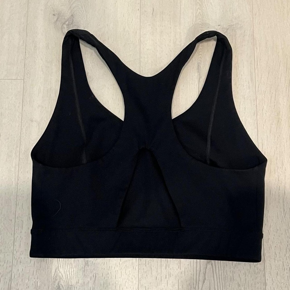 Girlfriend Collective black racer back  sports bra with triangle cut out  medium - Picture 2 of 4